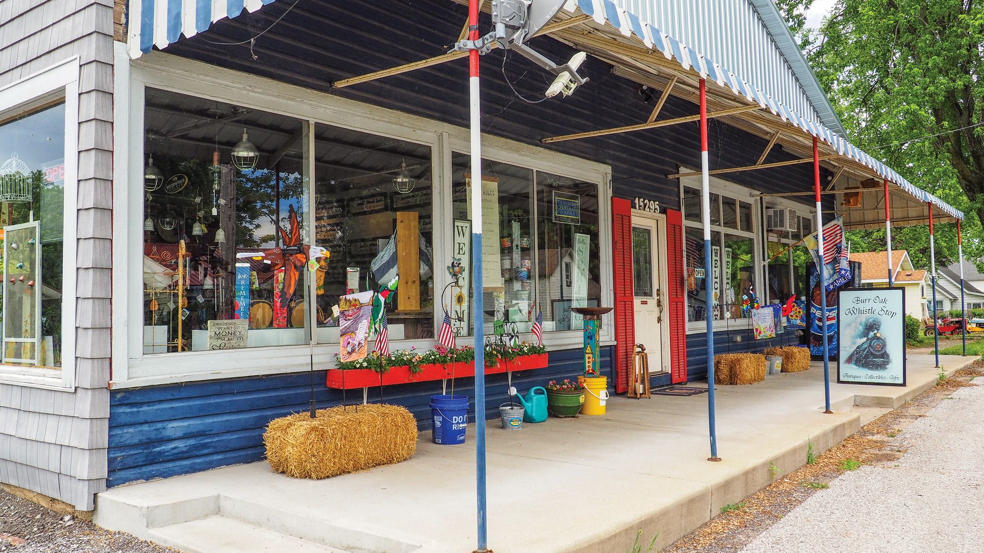 Burr Oak Whistle Stop Exterior | Antiques, Arts & Collectibles | Marshall County Tourism